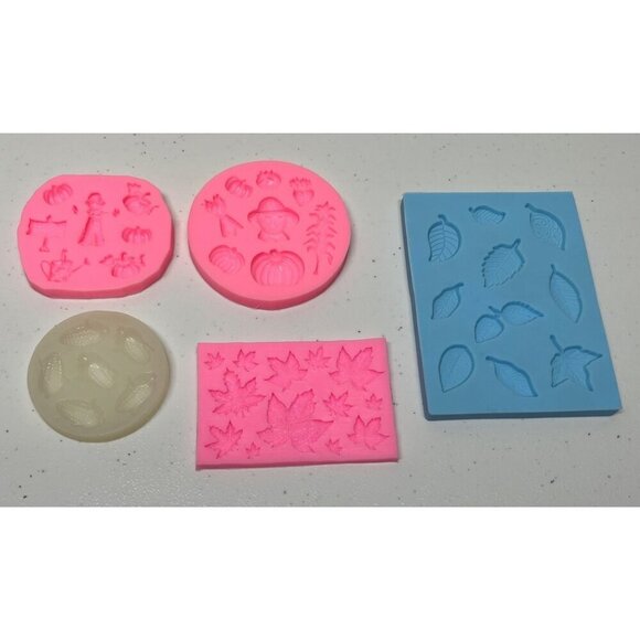 Lot of 5 Silicone Molds Fondant Soap Resin Leaves Pumpkin Scarecrow Autumn Craft - Picture 1 of 7